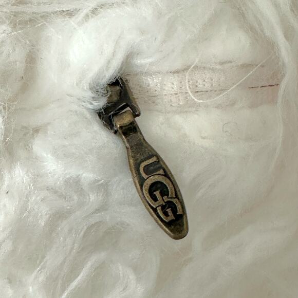 UGG Home New Zealand Sheepskin Large Fuzzy Lumbar Bolster Body Pillow 38 x 16 in - Picture 6 of 7